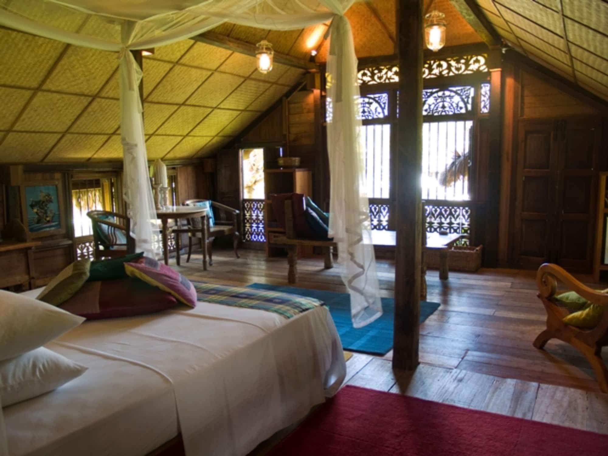 Bon Ton Antique Wooden Villas Pantai Cenang  Eksteriør bilde