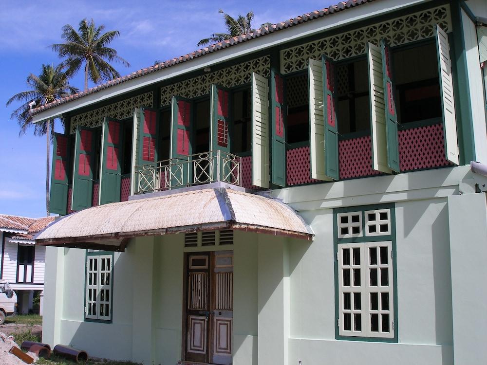Bon Ton Antique Wooden Villas Pantai Cenang  Eksteriør bilde