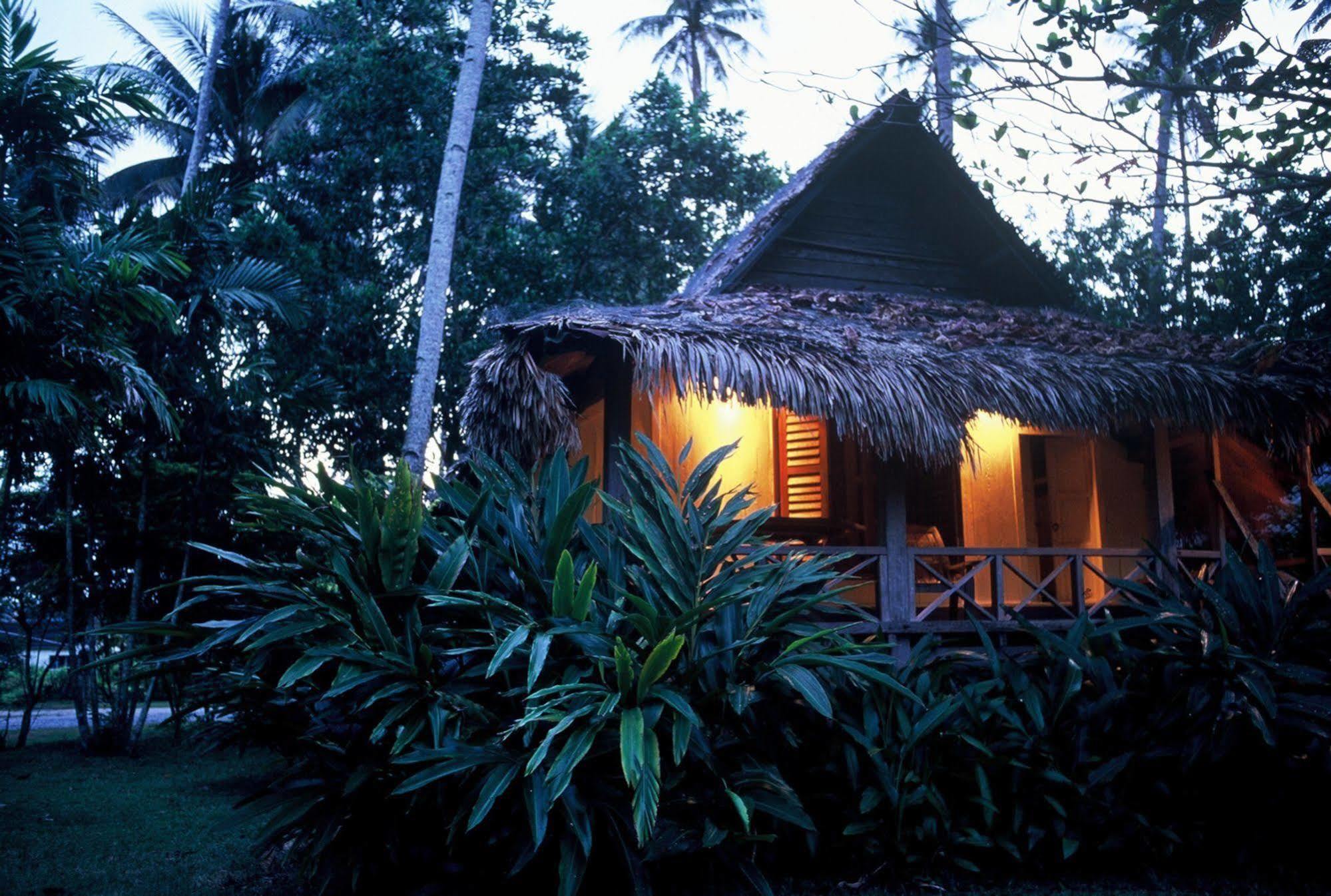 Bon Ton Antique Wooden Villas Pantai Cenang  Eksteriør bilde