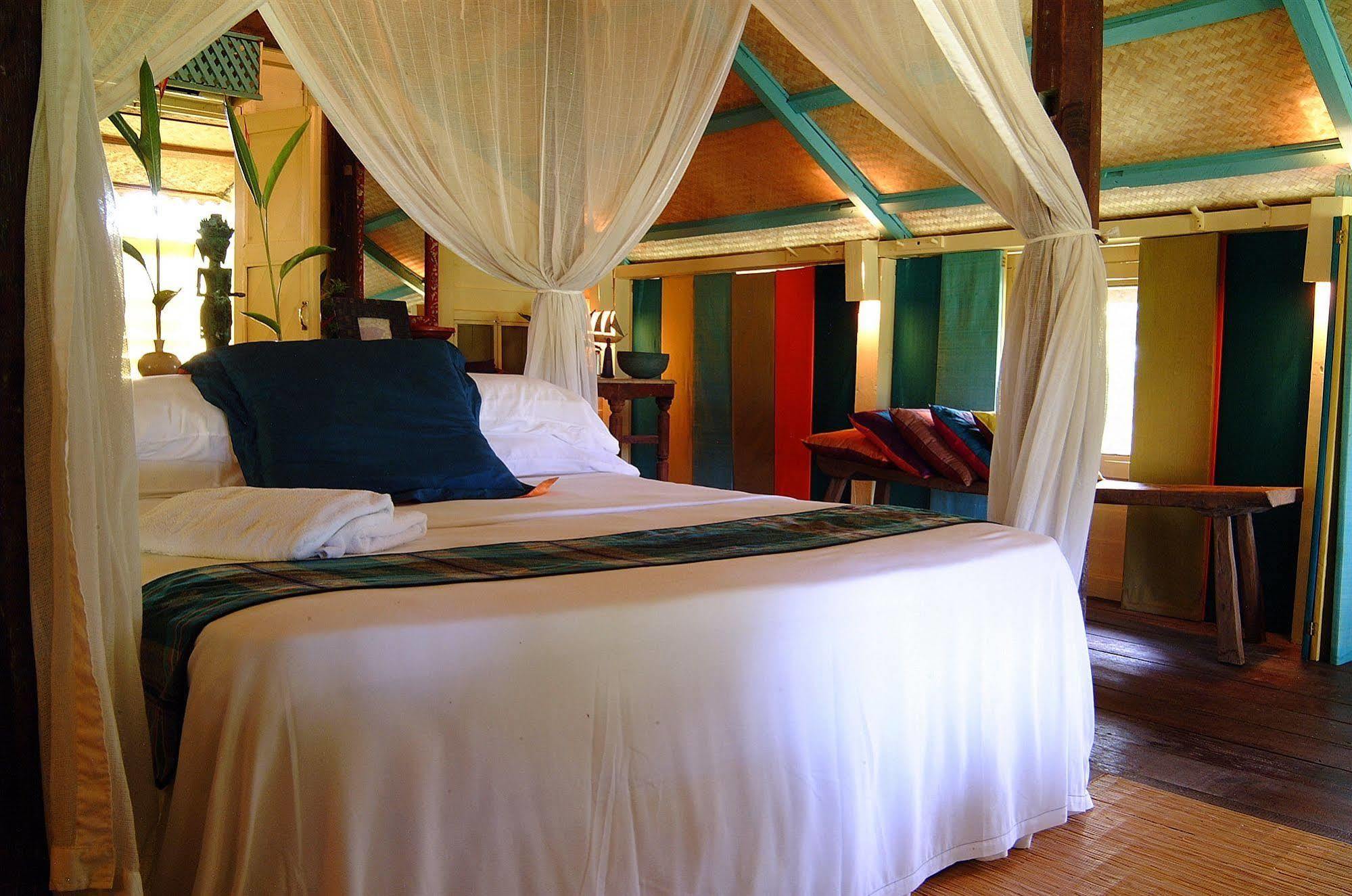 Bon Ton Antique Wooden Villas Pantai Cenang  Eksteriør bilde